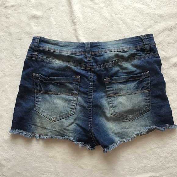 U2B Urban Basics distressed jean shorts - Picture 2 of 4
